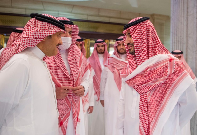خادم الحرمين يغادر المستشفى بعد إجراء الفحوصات الطبية واستكمال الخطة العلاجية 