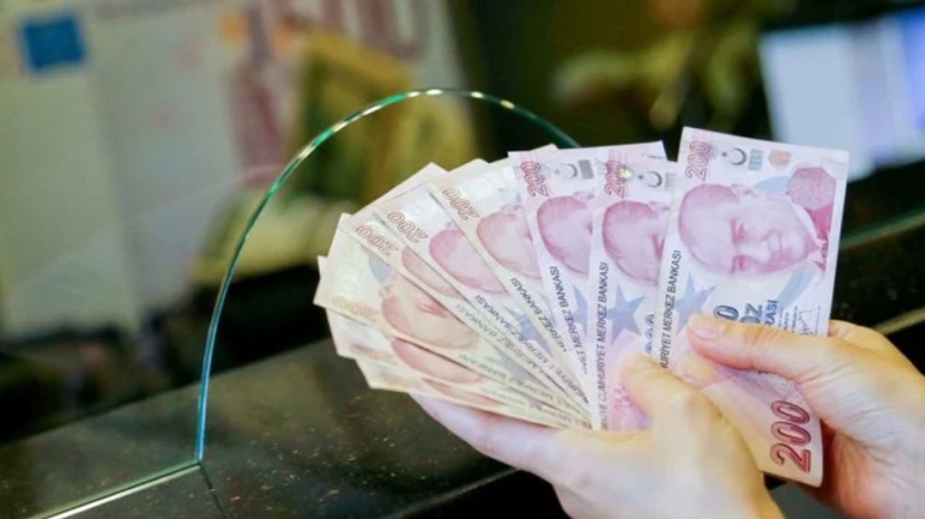الليرة التركية تواصل التراجع لليوم الثامن وتصل لأدنى مستوى في 5 أشهر
