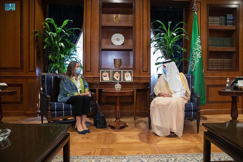الجبير يبحث مع المنسقة المقيمة للأمم المتحدة في السعودية عددا من الموضوعات