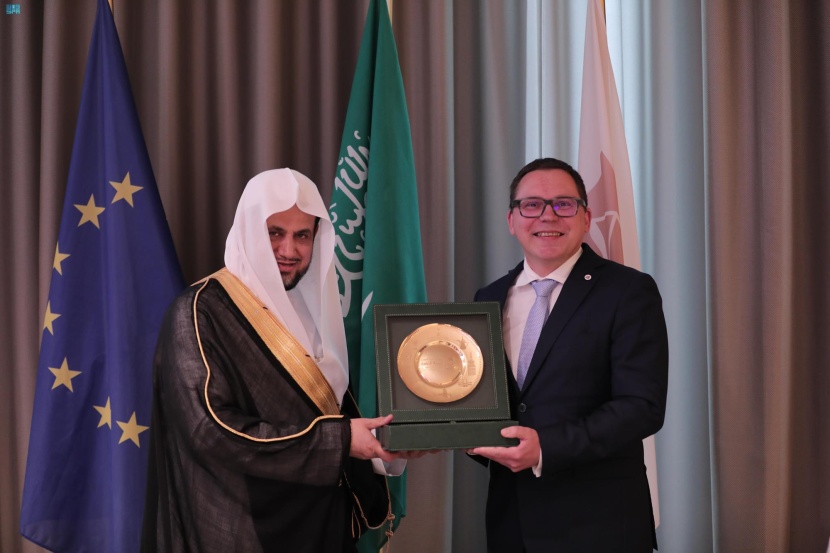 النائب العام يبحث تبادل المعلومات مع رئيس وكالة "يوروجست" 