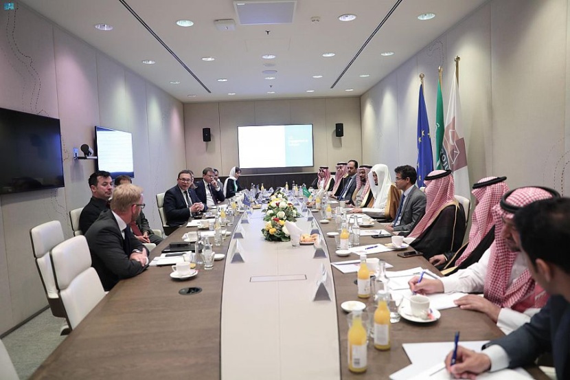 النائب العام يبحث مع رئيسي فريق مكافحة الإرهاب وفريق الجرائم الاقتصادية بوكالة اليوروجست غسل الأموال وتمويل الإرهاب