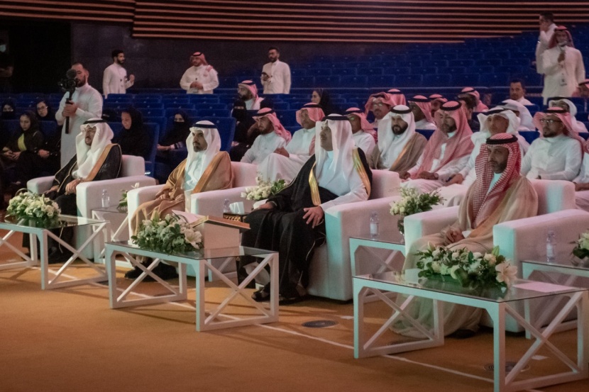 الأمير فيصل بن سلمان: القراءة ضرورة فكرية وليست ترفا معرفيا