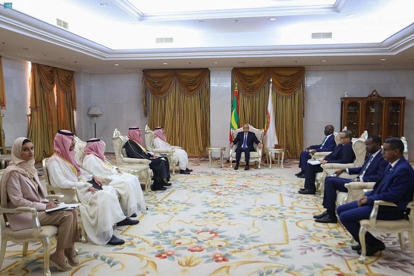 الرئيس الموريتاني يستقبل وزير الخارجية