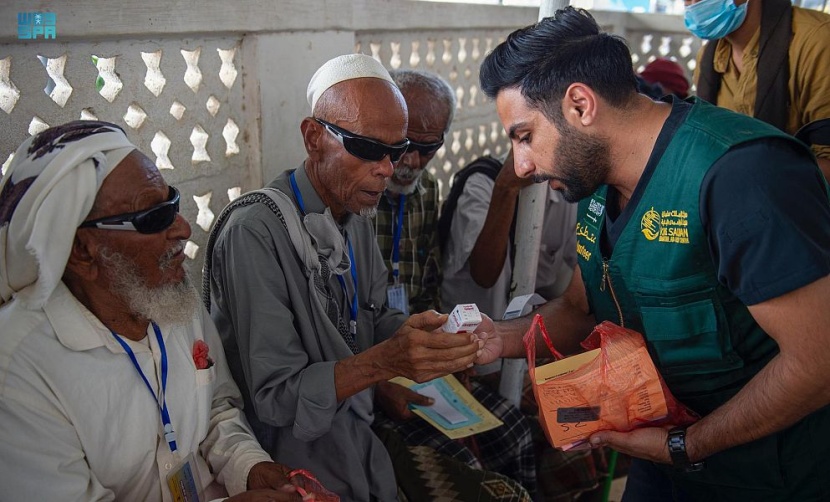 مركز الملك سلمان للإغاثة يدشن مشروع مكافحة العمى في سيئون