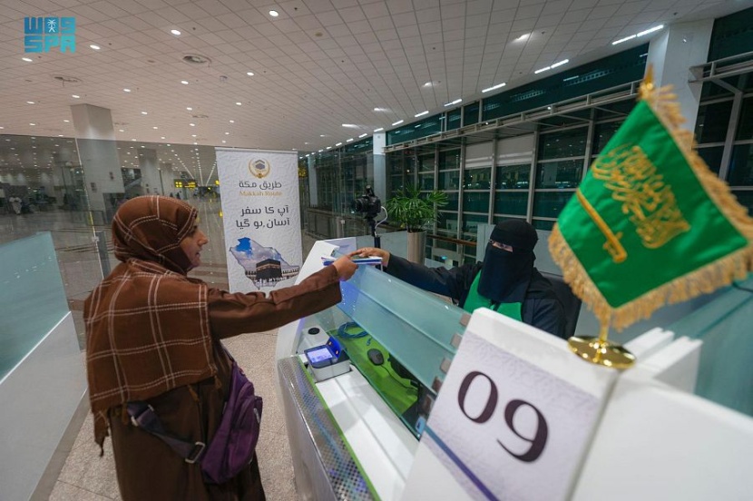 تدشين أولى رحلات ضيوف الرحمن المستفيدين من مبادرة طريق مكة في باكستان