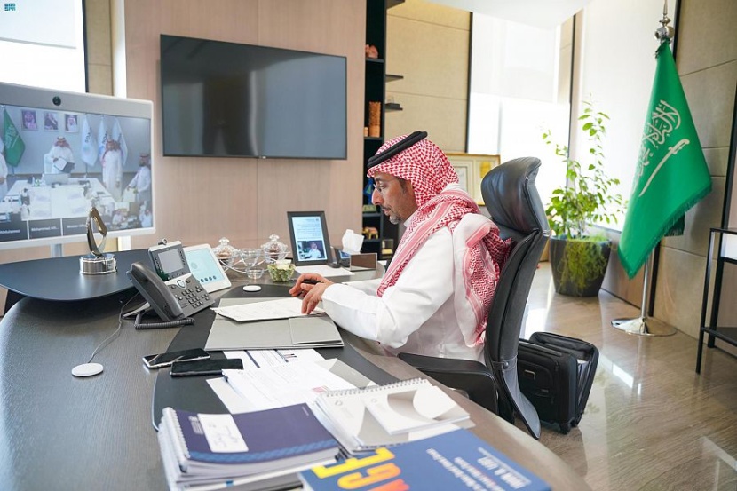 توقيع مذكرة تفاهم لإنشاء مركز تميز الذكاء الاصطناعي لقطاع الصناعة