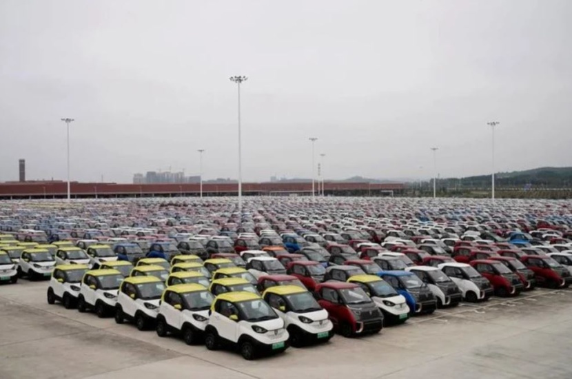 الصين تتوقع بيع 6 ملايين سيارة كهربائية في 2022