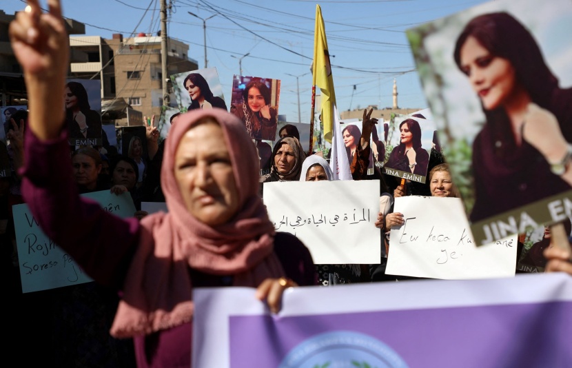 إيران: مقتل 41 شخصا خلال المظاهرات واعتقال مئات الأشخاص