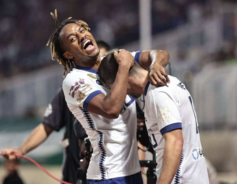 الهلال .. الفارق بالصدارة