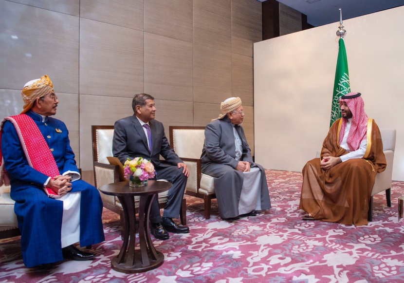 ولي العهد يستقبل بمقر إقامته في بانكوك أعضاء المجلس المركزي الإسلامي في تايلند
