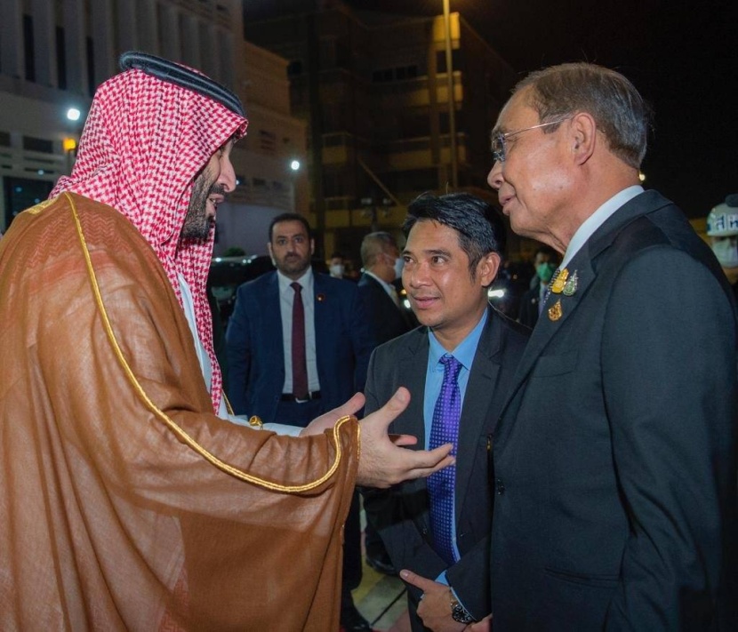 ولي العهد يشيد بالعلاقات والأواصر المشتركة بين المملكة وتايلاند