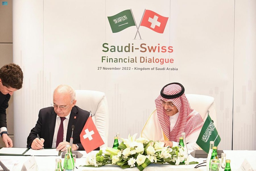 الحوار المالي السعودي - السويسري يبحث توفير التمويل الأخضر وفرص الاقتصاد الدائري للكربون