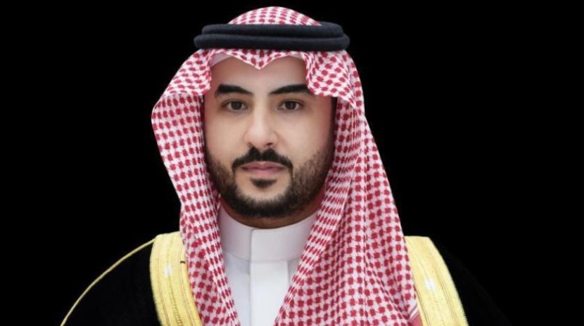 وزير الدفاع يبحث مع نظيره العراقي تطوير التعاون في المجال الدفاعي