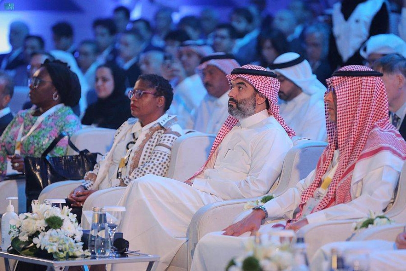 محافظ «الاتصالات»: الشبكات غير الأرضية فعالة في زيادة التغطية وربط المناطق البعيدة