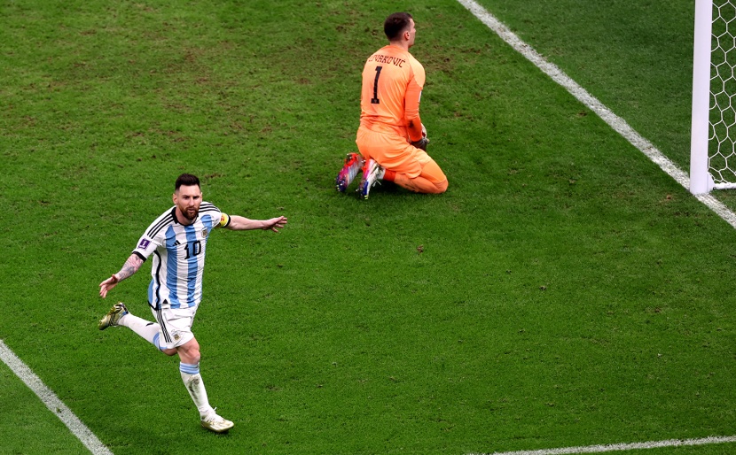 الأرجنتين تبلغ نهائي كأس العالم