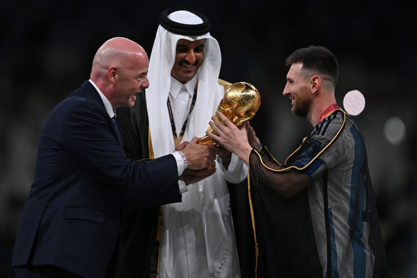ميسي يقود الأرجنتين للتتويج بكأس العالم للمرة الأولى منذ 36 عاما