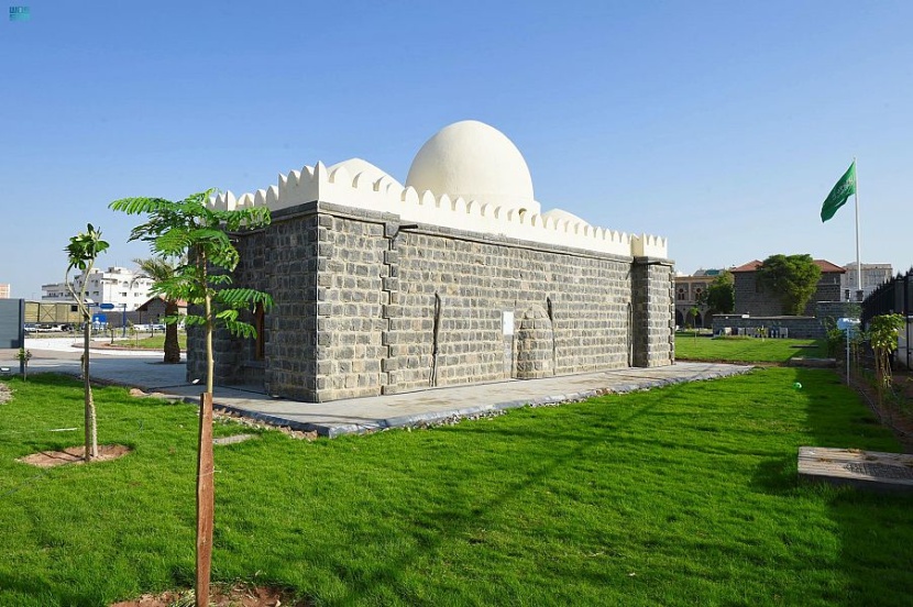 "مسجد السقيا" من معالم السيرة النبوية في المدينة