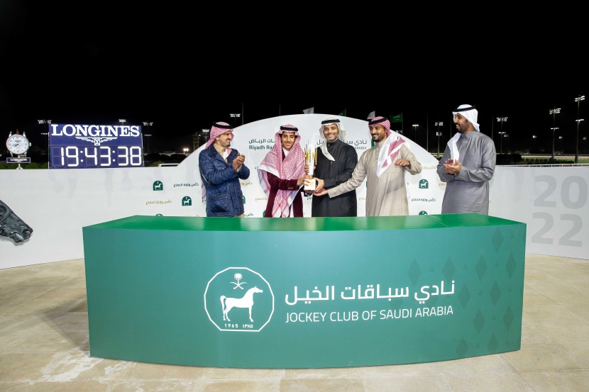 الحفل 74 لنادي سباقات الخيل .. "جني" تكسب التحدي و"قربه" تحصد كأس "الدفاع"