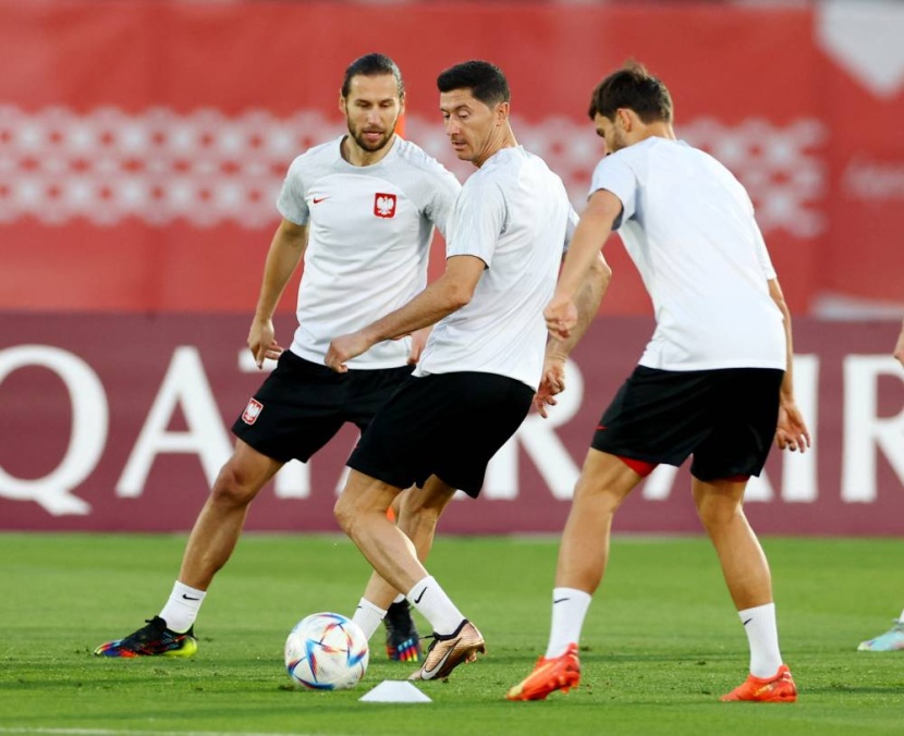 4 لاعبين يضخون للشباب والاتحاد والوحدة 800 ألف