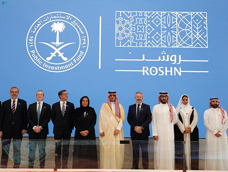 افتتاح مركز مبيعات "روشن"