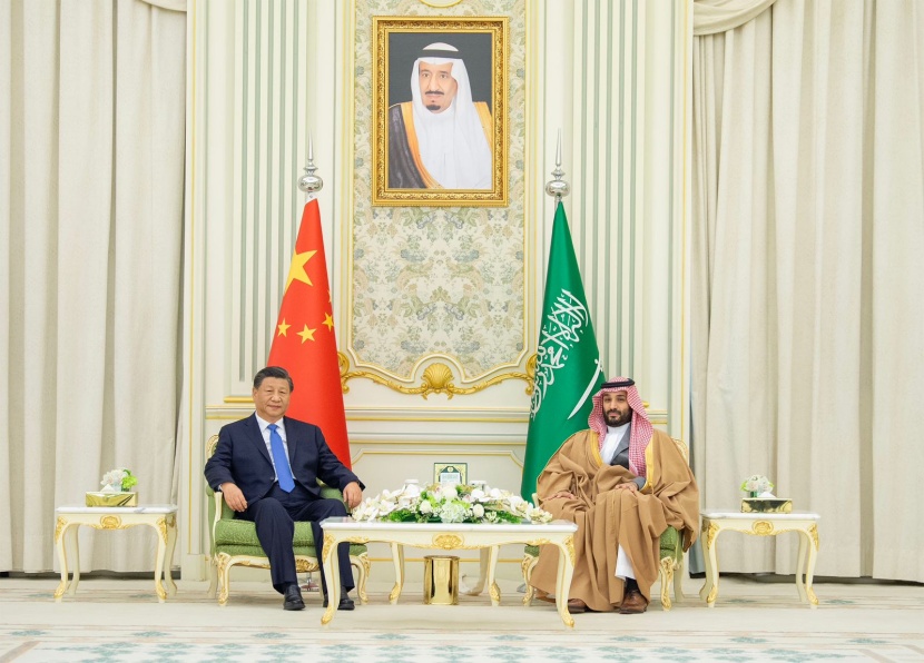 ولي العهد يعقد جلسة مباحثات مع رئيس الصين .. ويشهدان مراسم تبادل 6 اتفاقيات