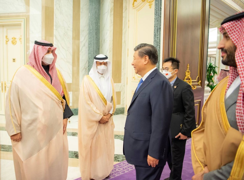 الرئيس الصيني يصل إلى قصر اليمامة في الرياض وولي العهد في مقدمة مستقبليه