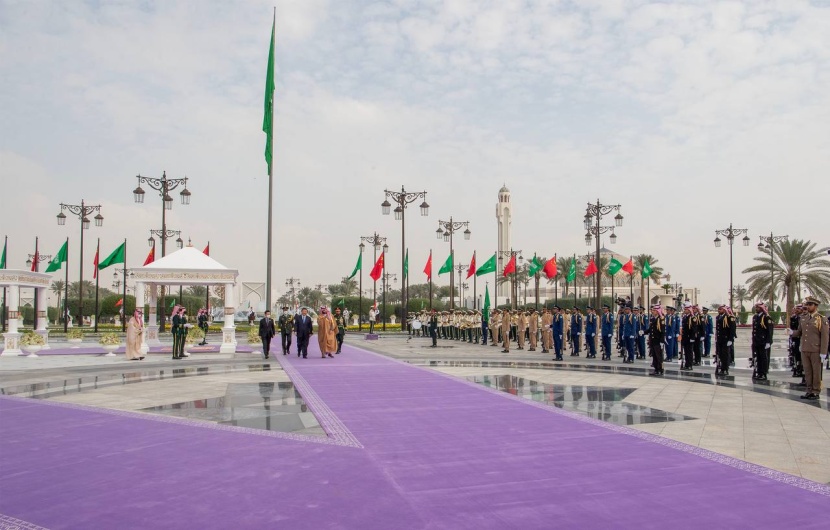 الرئيس الصيني يصل إلى قصر اليمامة في الرياض وولي العهد في مقدمة مستقبليه