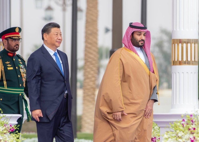 الرئيس الصيني يصل إلى قصر اليمامة في الرياض وولي العهد في مقدمة مستقبليه