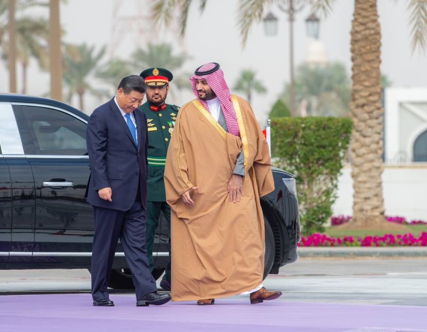 الرئيس الصيني يصل إلى قصر اليمامة في الرياض وولي العهد في مقدمة مستقبليه