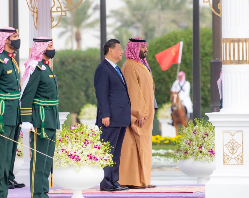 الرئيس الصيني يصل إلى قصر اليمامة في الرياض وولي العهد في مقدمة مستقبليه