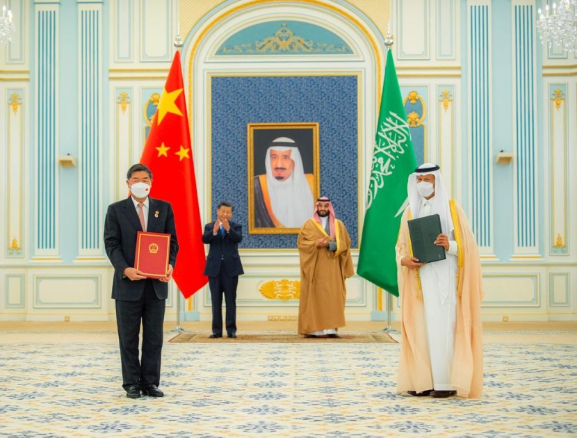 ولي العهد يعقد جلسة مباحثات مع رئيس الصين .. ويشهدان مراسم تبادل 6 اتفاقيات