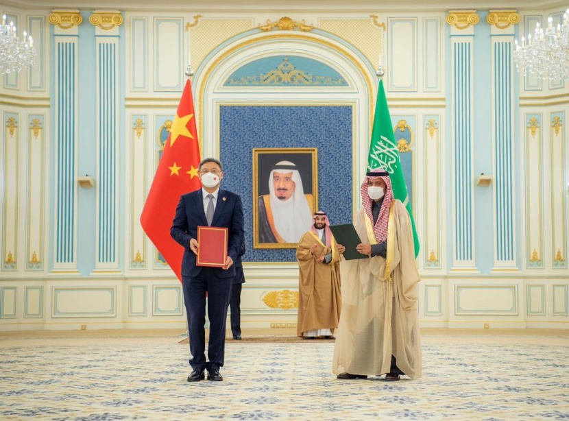 ولي العهد يعقد جلسة مباحثات مع رئيس الصين .. ويشهدان مراسم تبادل 6 اتفاقيات