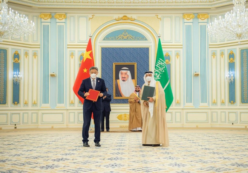 ولي العهد يعقد جلسة مباحثات مع رئيس الصين .. ويشهدان مراسم تبادل 6 اتفاقيات
