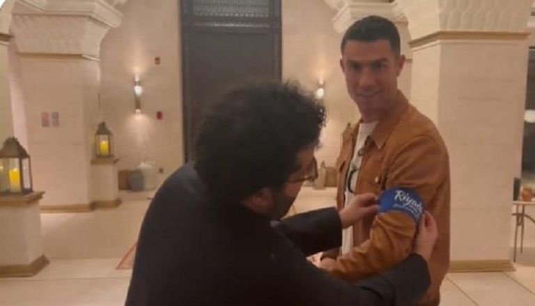 رونالدو قائدا لفريق "موسم الرياض" أمام سان جيرمان