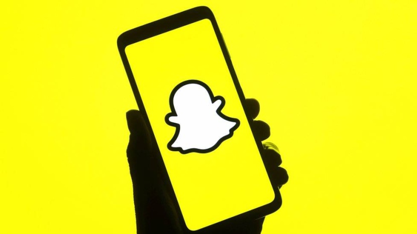 «سناب شات» تحذف خاصية الكاميرا المزيفة