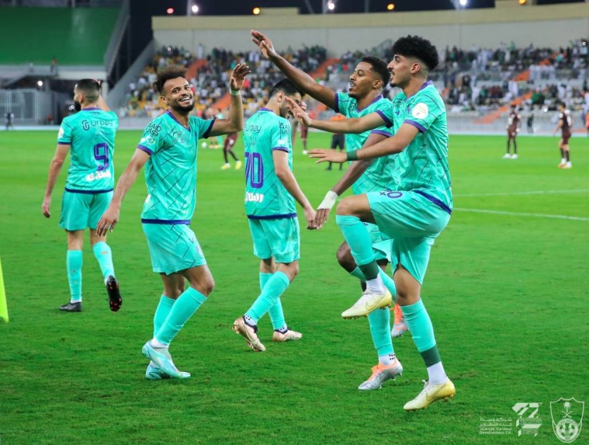 بالجبلين .. الأهلي يقفز 3 ويتصدر