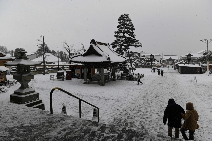  الثلوج تواصل تساقطها على اليابان