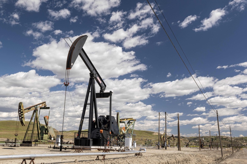 النفط يرتفع 1.8 % بدعم بيانات اقتصادية أمريكية .. عند 88.7 دولار