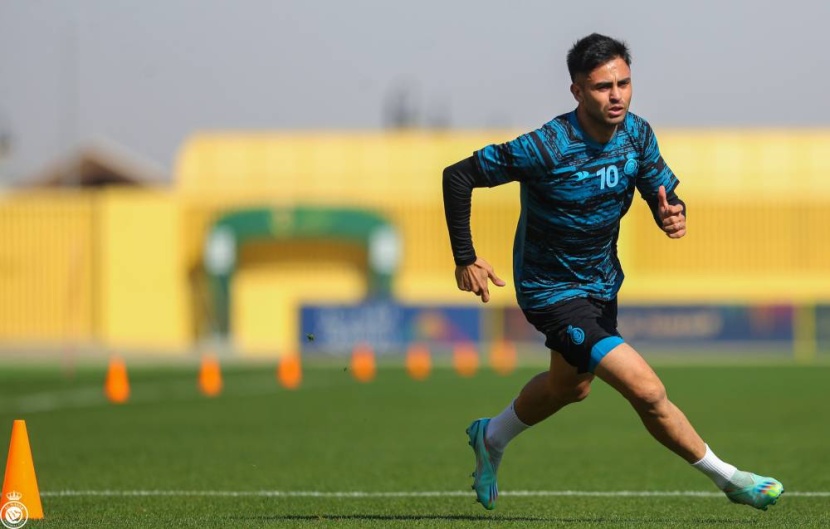 الأرجنتيني بيتي مارتينيز خلال تدريبات النصر الصباحية التي تركزت على رفع المعدل اللياقي استعدادا للقاء الفتح الجمعة المقبل ضمن الجولة ال 15 من دوري روشن السعودي. «مركز النصر الإعلامي» اجتهاد وعمل
