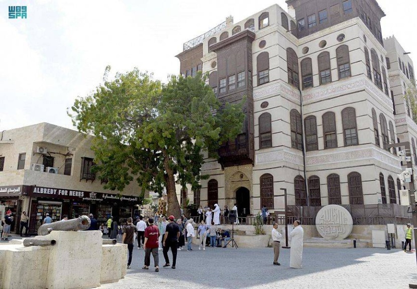 رحلة إعادة إحياء قلب الجزيرة العربية تصل إلى بيت نصيف في جدة