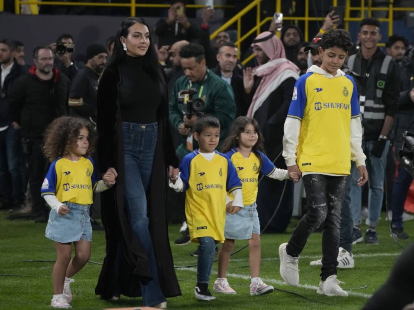 أنا عالمي