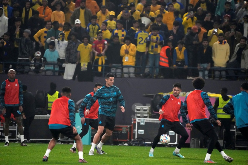 22 يناير.. أولى مباريات رونالدو مع النصر