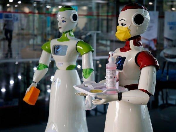 روبوتات اجتماعية تظهر في قمة الأمم المتحدة للذكاء الاصطناعي