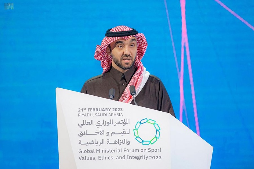 وزير الرياضة : السعودية تؤكد الشفافية والنزاهة وقيم الرياضة