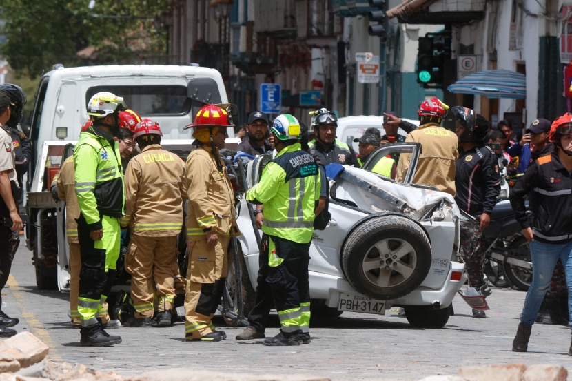وفاة شخص وأضرار مادية جراء زلزال بقوة 6.8 درجة في الإكوادور