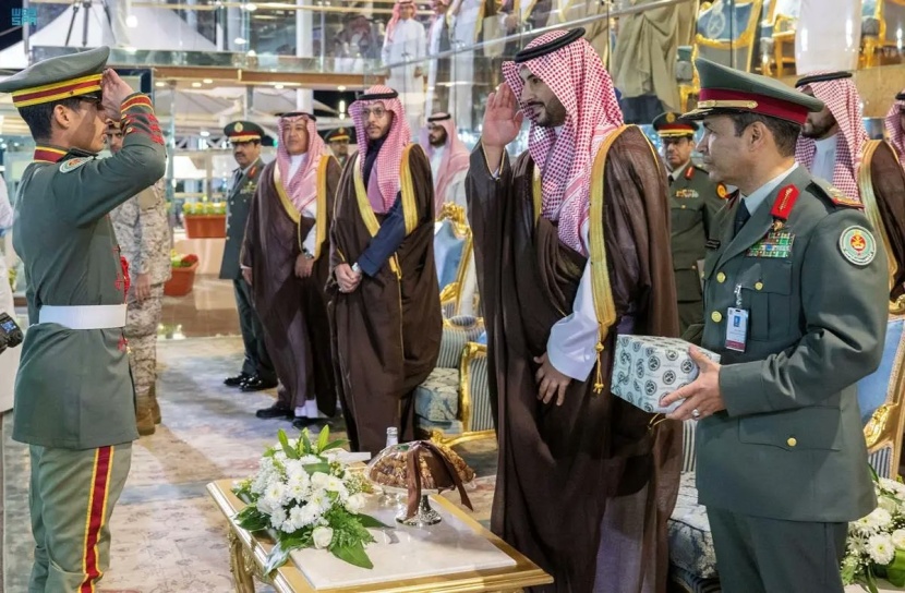 وزير الدفاع يرعى حفل تخريج الدفعة (20) من طلبة كلية الملك عبدالله للدفاع الجوي