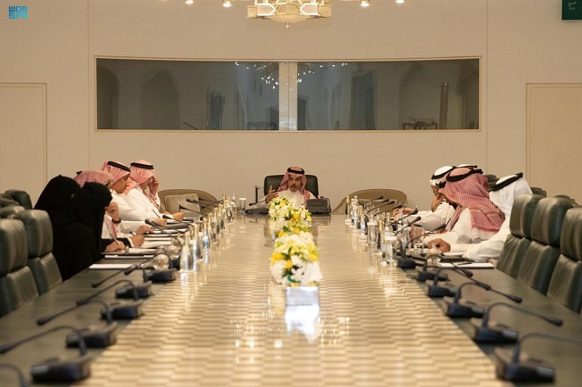 وزير الخارجية يبحث مع مفكرين سعوديين "أولويات سياسة المملكة الخارجية"