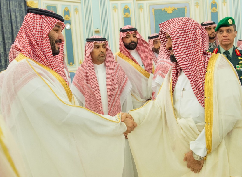 ولي العهد يستقبل المهنئين بشهر رمضان المبارك
