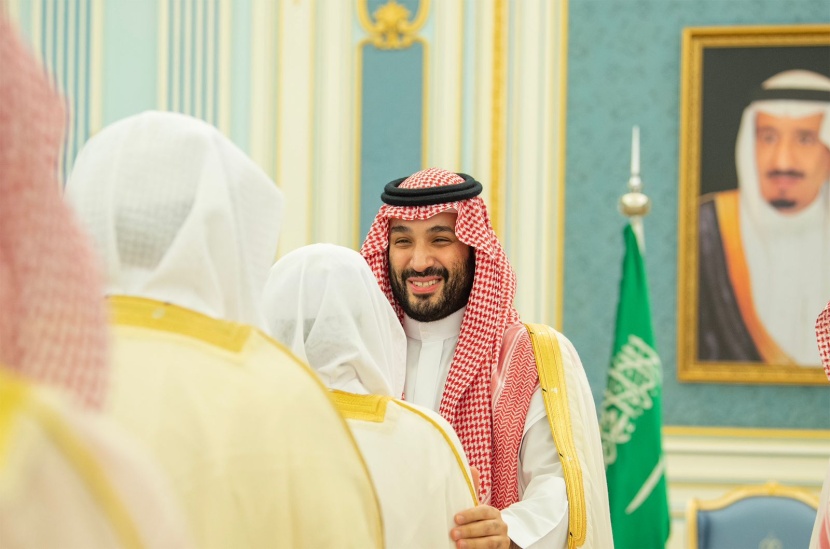ولي العهد يستقبل المهنئين بشهر رمضان المبارك
