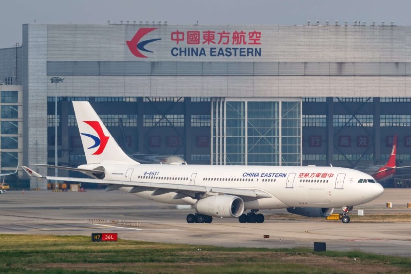 14 مليار يورو .. خسائر أبرز 3 شركات طيران صينية في 2022 